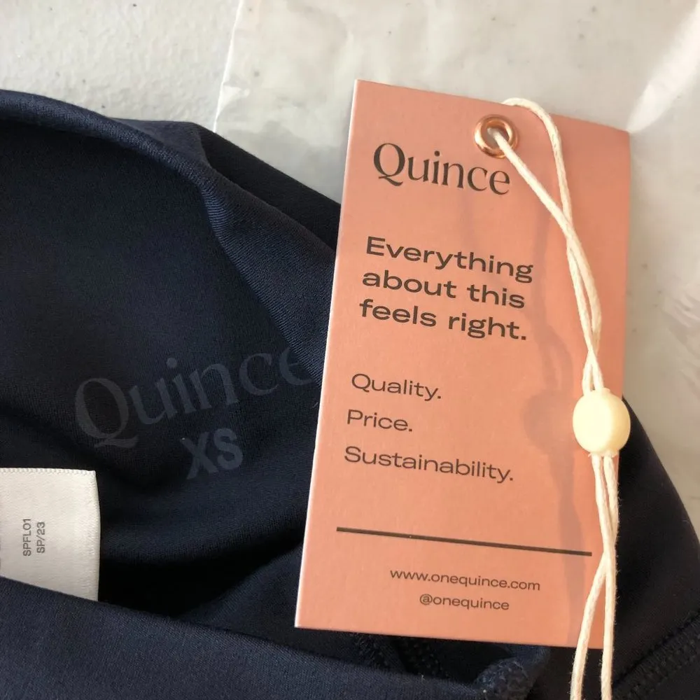 Quince Womens Ultra-Soft Performance Legging 25" Inseam Crop Navy Blue XS - Image 5