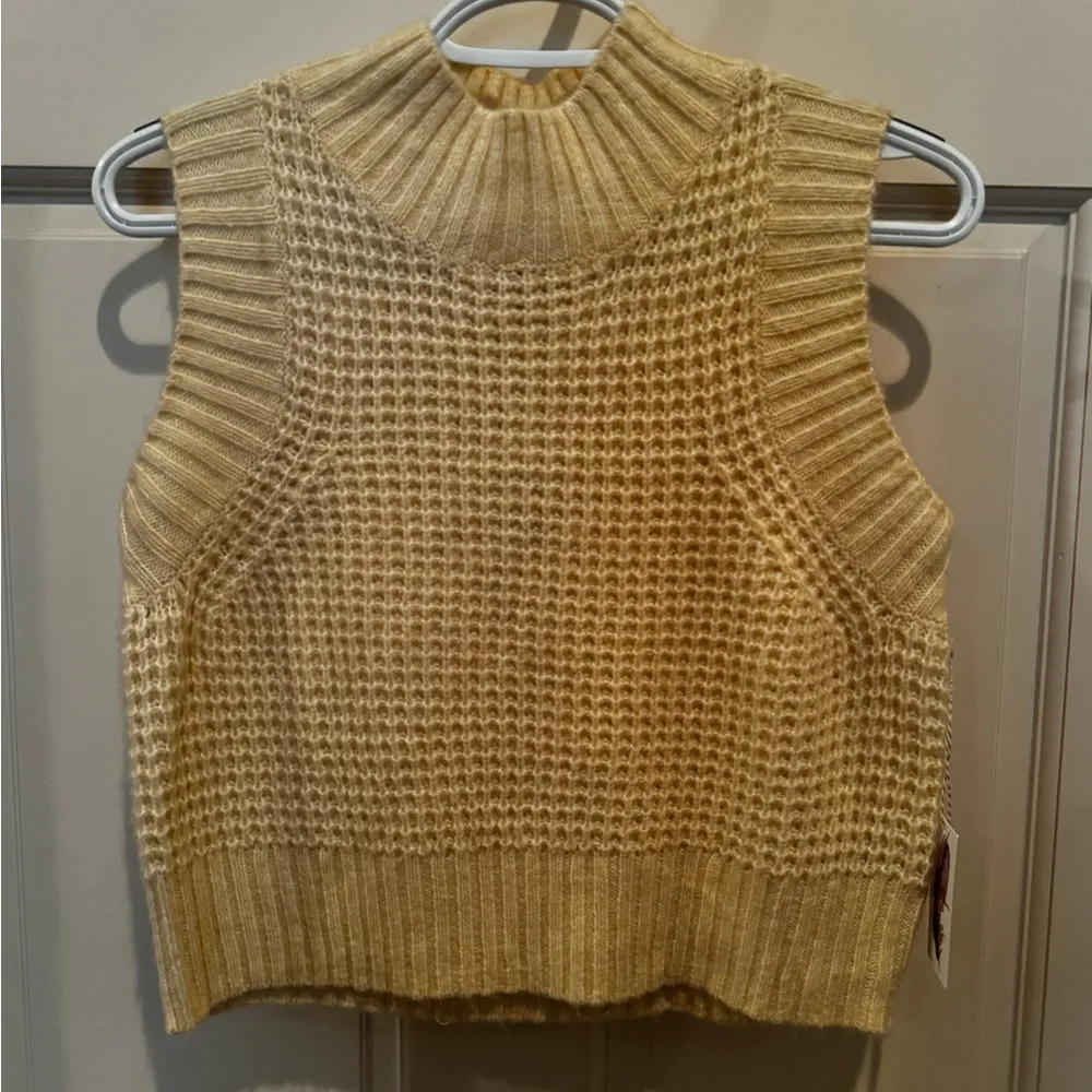 🌸NWT knit sweater - Image 4