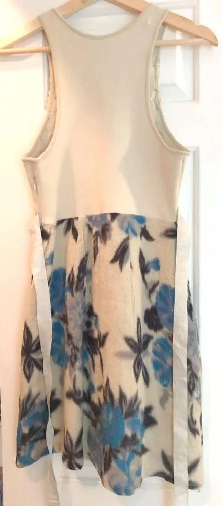 Embroidered Floral Wool Dress - Image 4