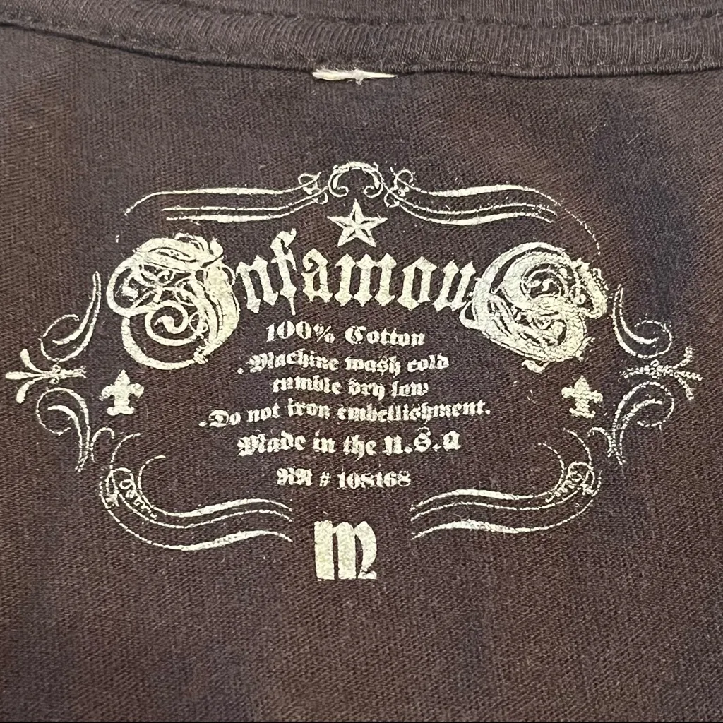 Infamous Womens Size Medium Black Skull Tattoo Roses Short Sleeve Shirt‎ V - Image 2