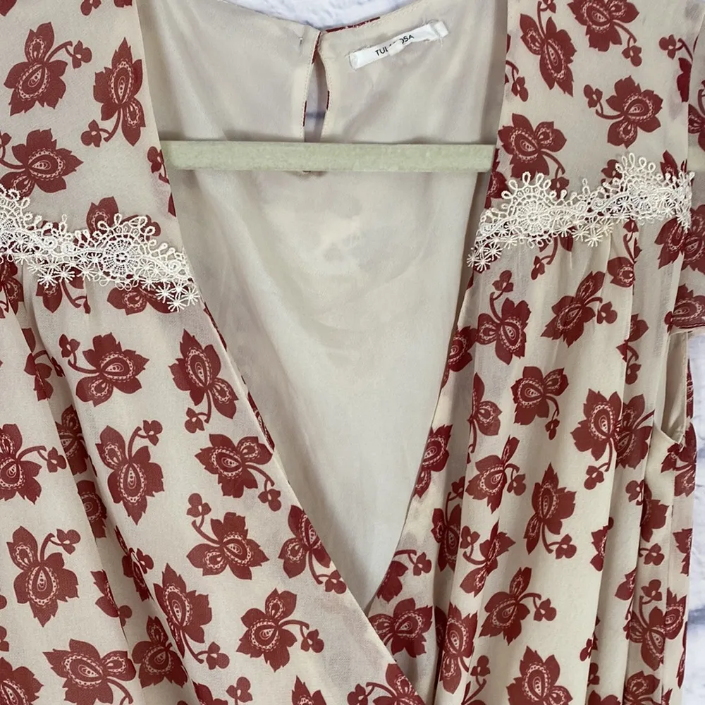 Tularosa Ashby floral crochet trim romper small - Image 5