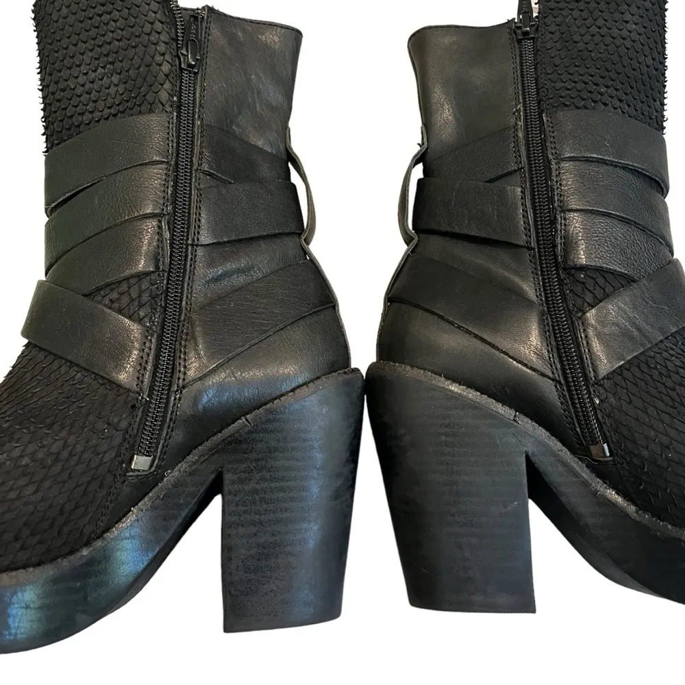 H&M Black Leather Strappy Buckle Platform Boots with Snakeskin Texture, Sz 7 - Image 9