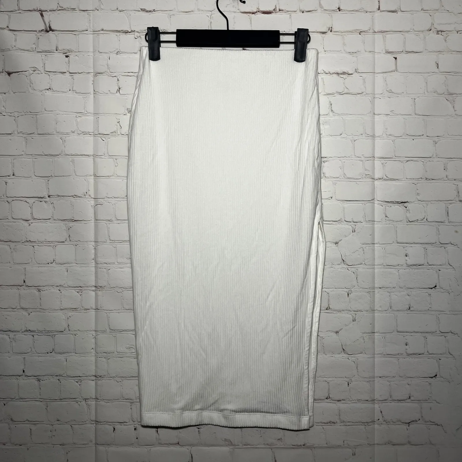 STILLWATER The Rib Edit Knit Midi Skirt High Slit White Pencil Quite Luxury SM - Image 4