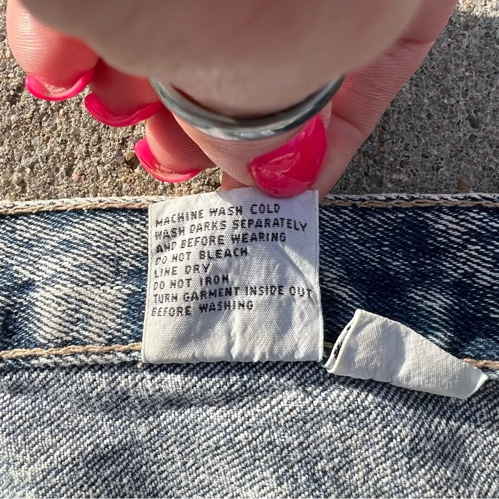 Vintage 80s Pure Jeanswear Zipper Ankle Bow Acid Wash High Rise Taper Jeans Blue Size 24 - Image 5