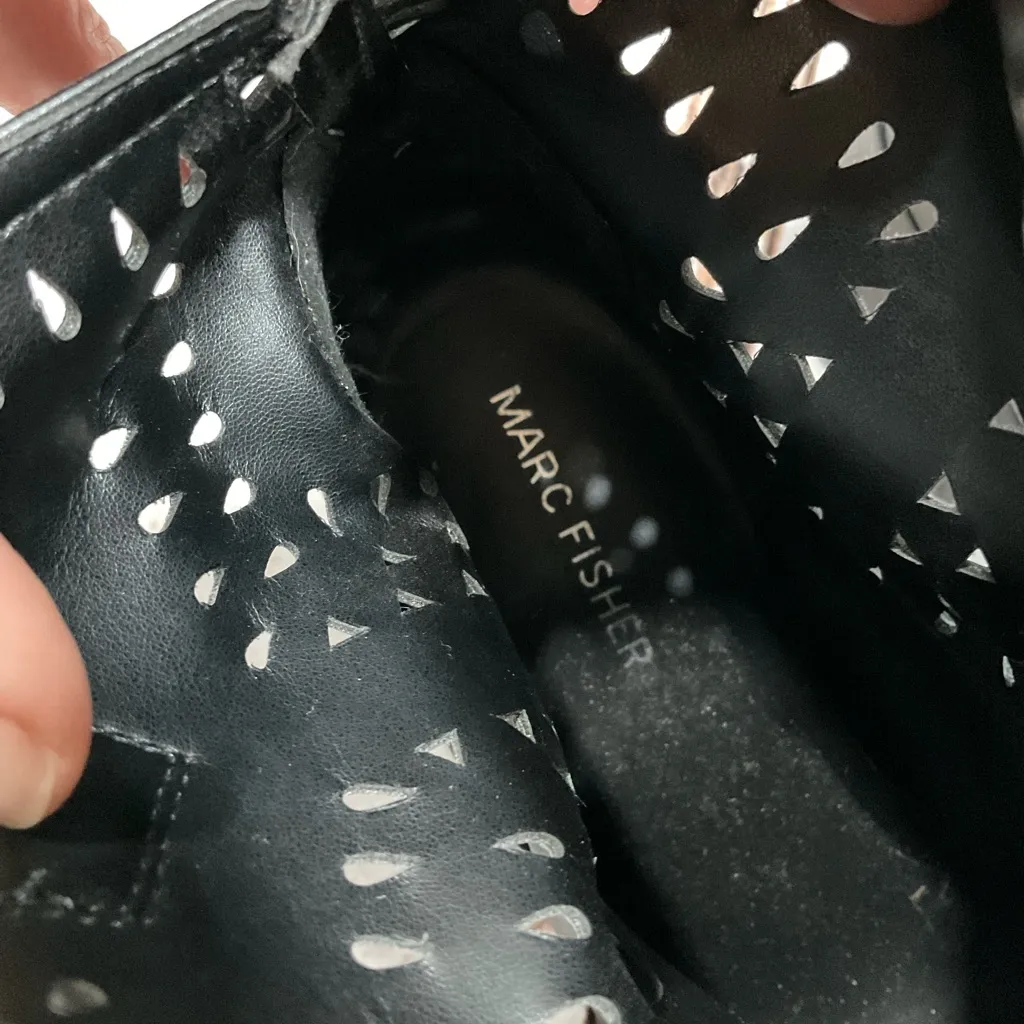 MARC FISHER GIDDYUP BUTTERY LEATHER ULTRA SOFT COWBOY BOOTIE - Image 5