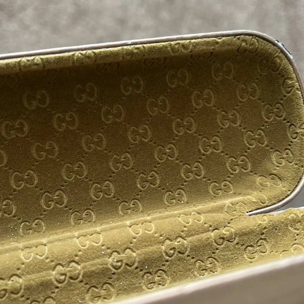 GUCCI EYEGLASS CASE - Image 4