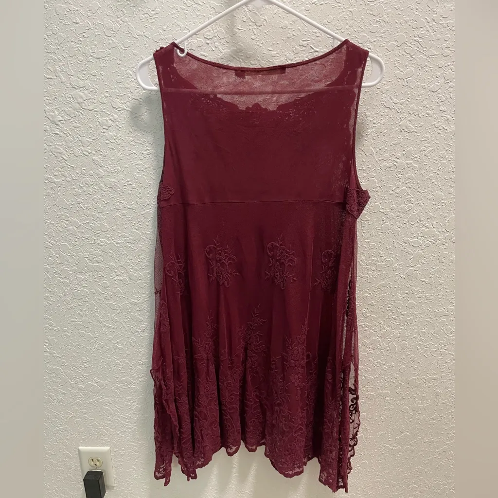 Chelsea & Violet burgundy lace top - Image 2