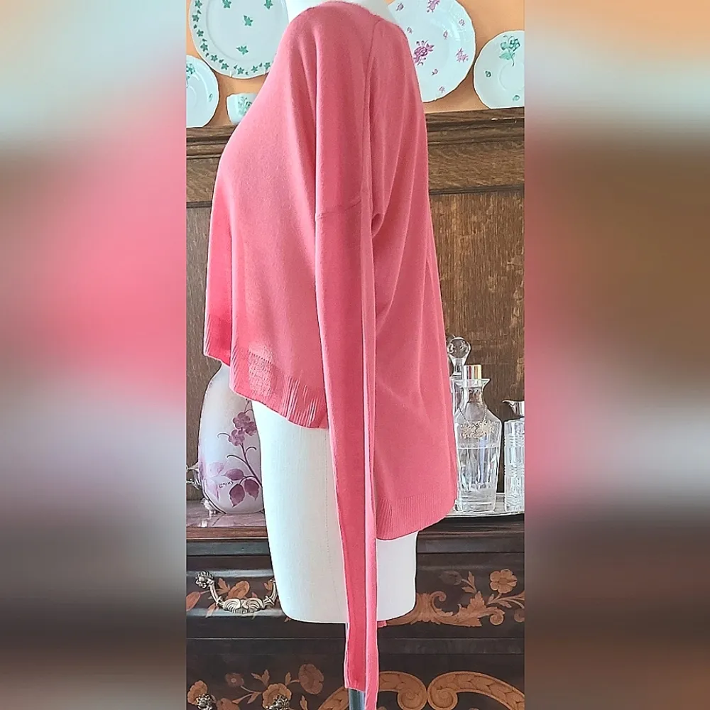 Elizabeth & James Cropped High Low Top - Image 2