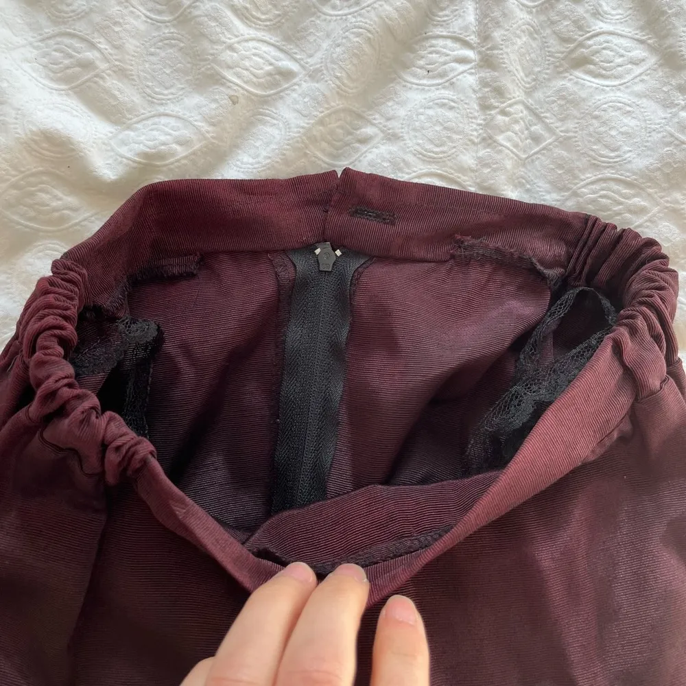 Vintage silk midi skirt Size M - Image 9