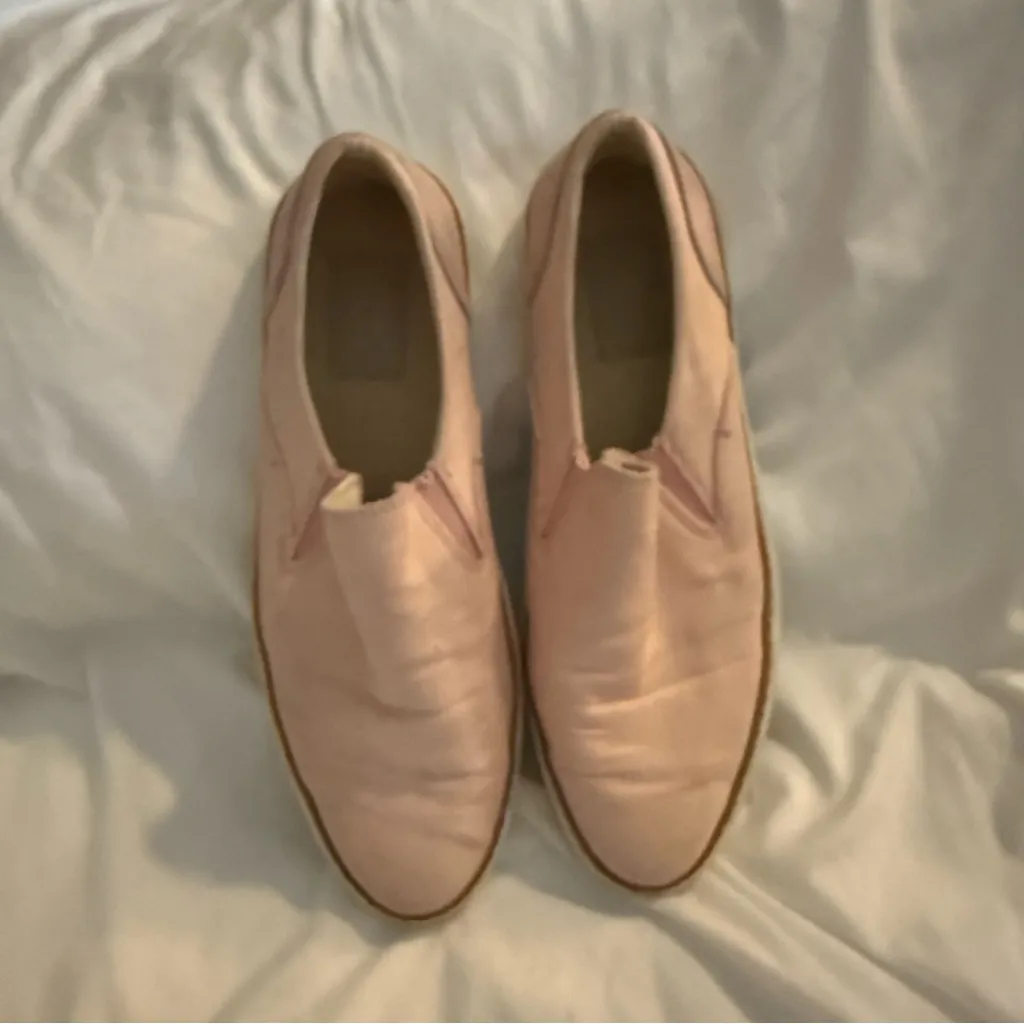 EUC UGG Adley Stripe Pink Shoes - Image 2