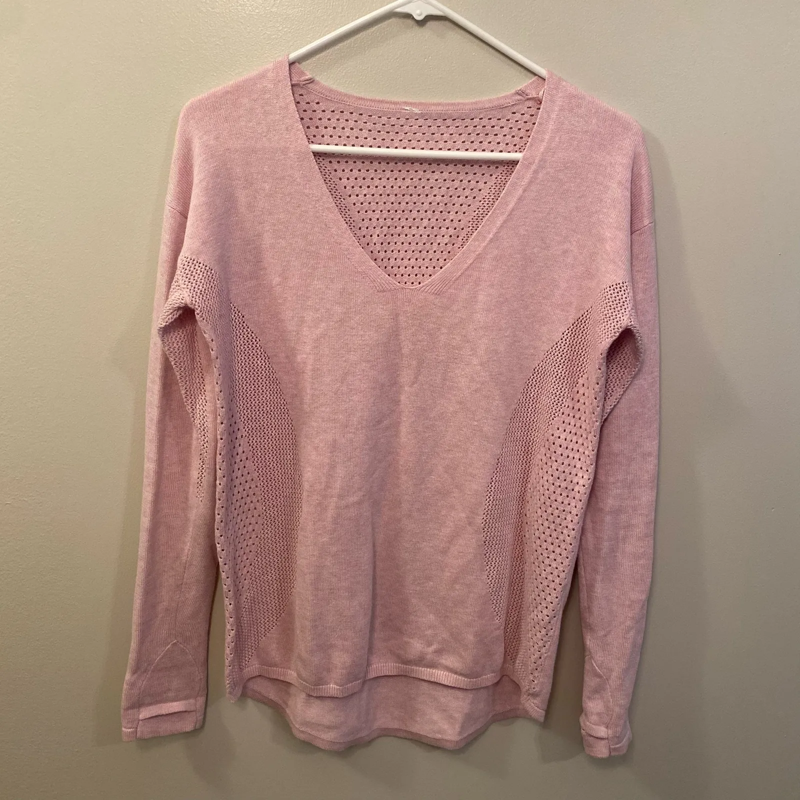 Lululemon  Light Pink Still Movement Lightweight Sweater Women's size Medium - Image 2