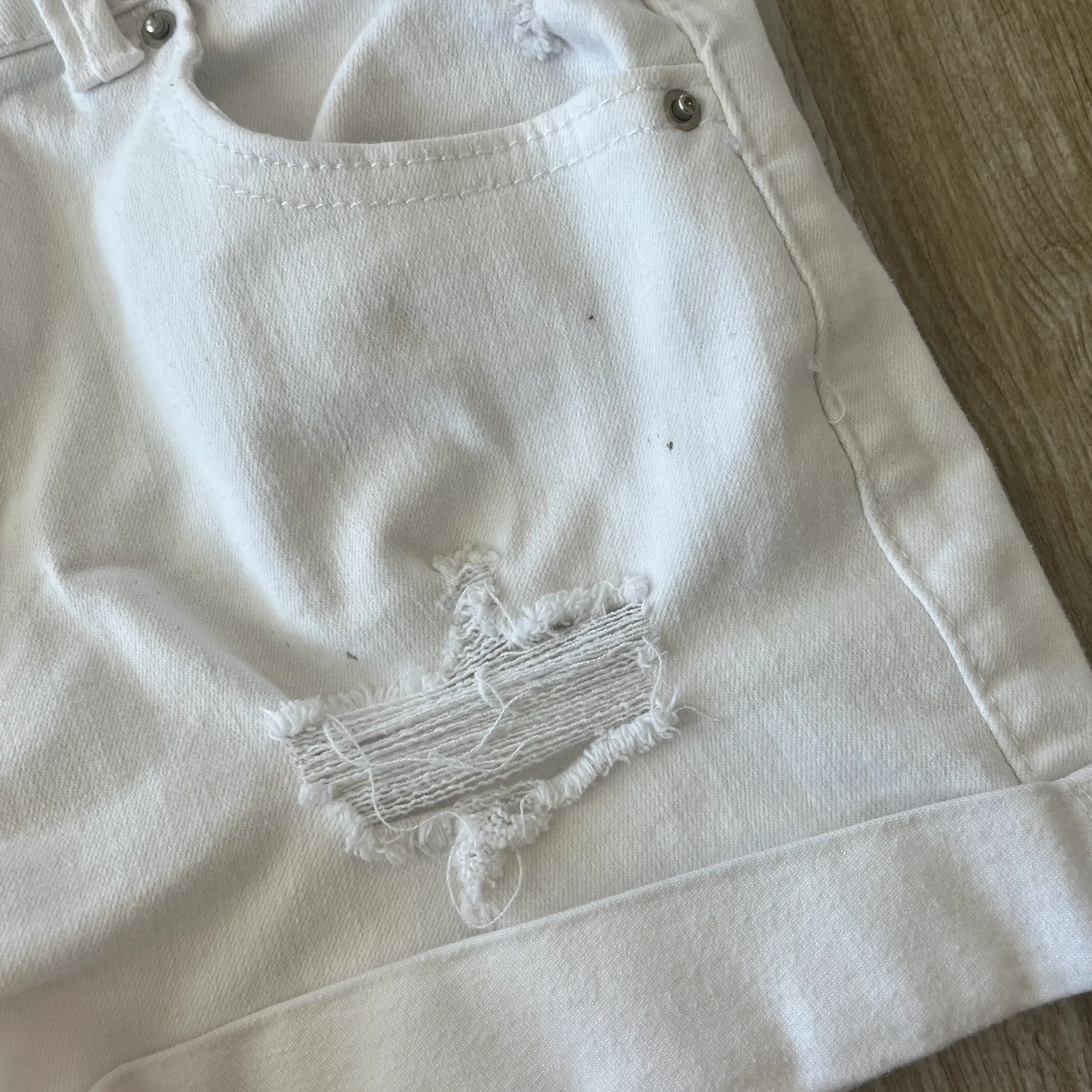 Womens Wax Jean Collection White Denim Shorts - S - Image 2