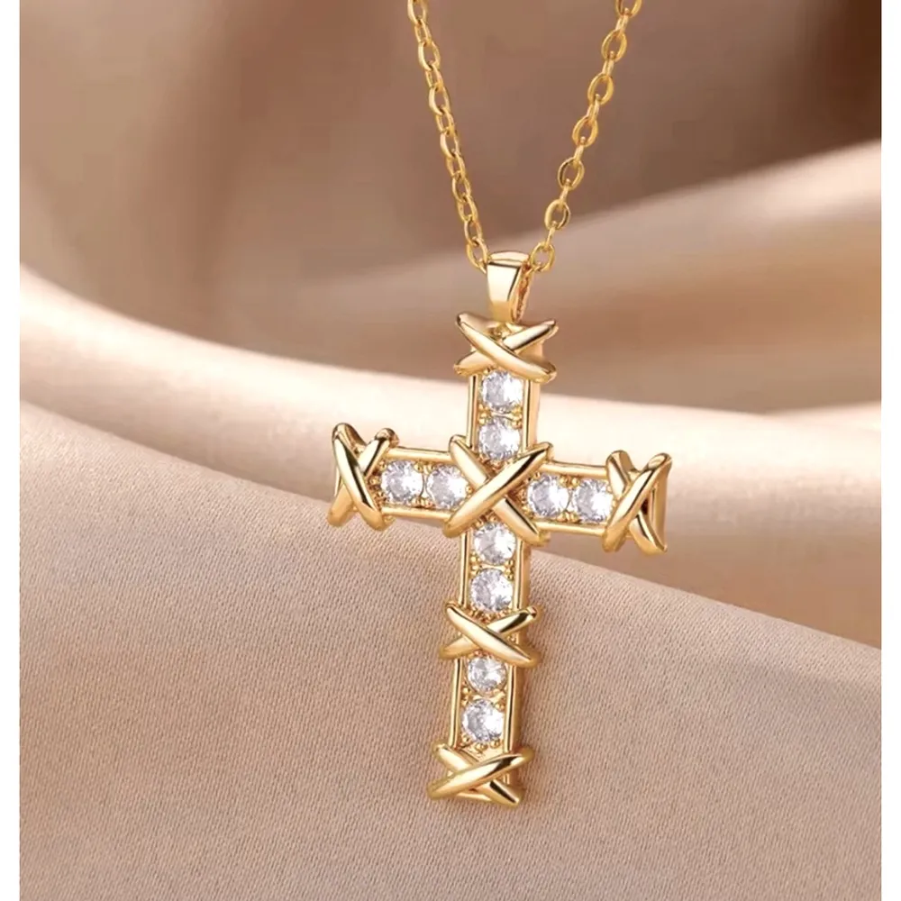 NEW Unisex 18k Gold Filled‎ Plated Simulated Diamond Cross Necklace, 16-18” - Image 10
