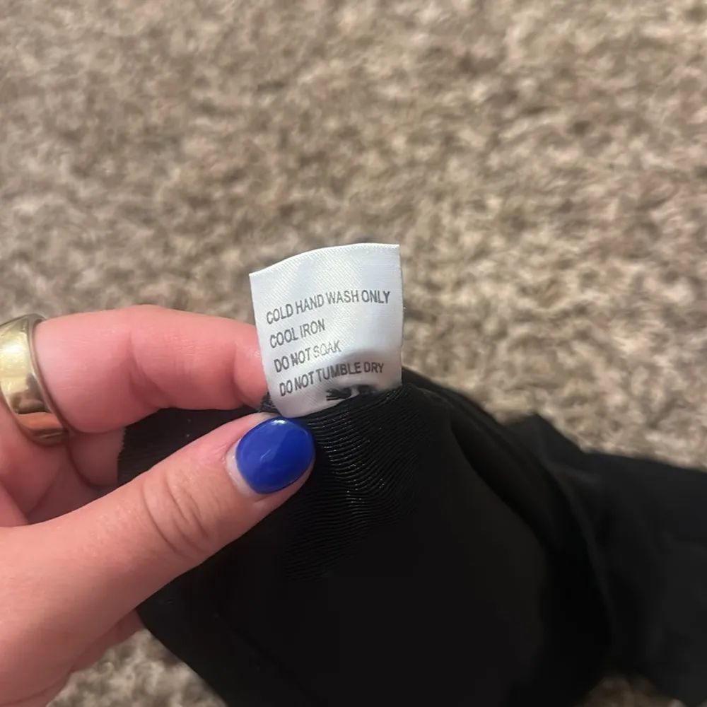 Princess Polly Baby Tee Button Black Size 6 - Image 5