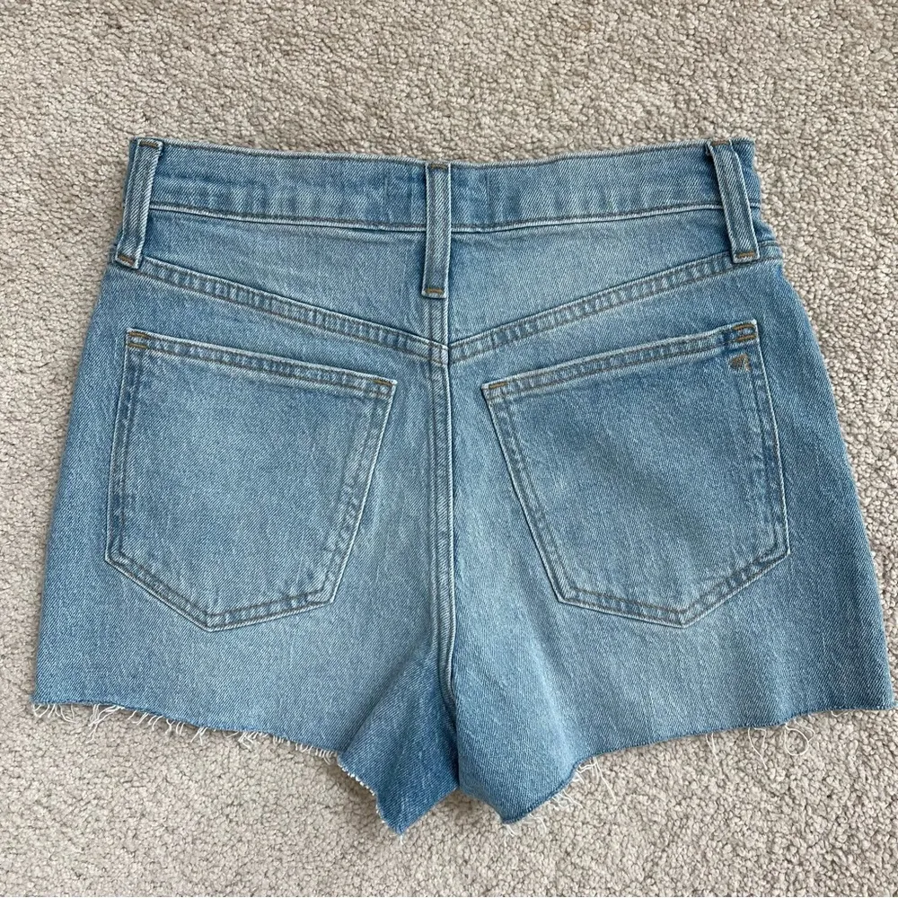 Madewell Tall Rise jean short NWT - Image 2
