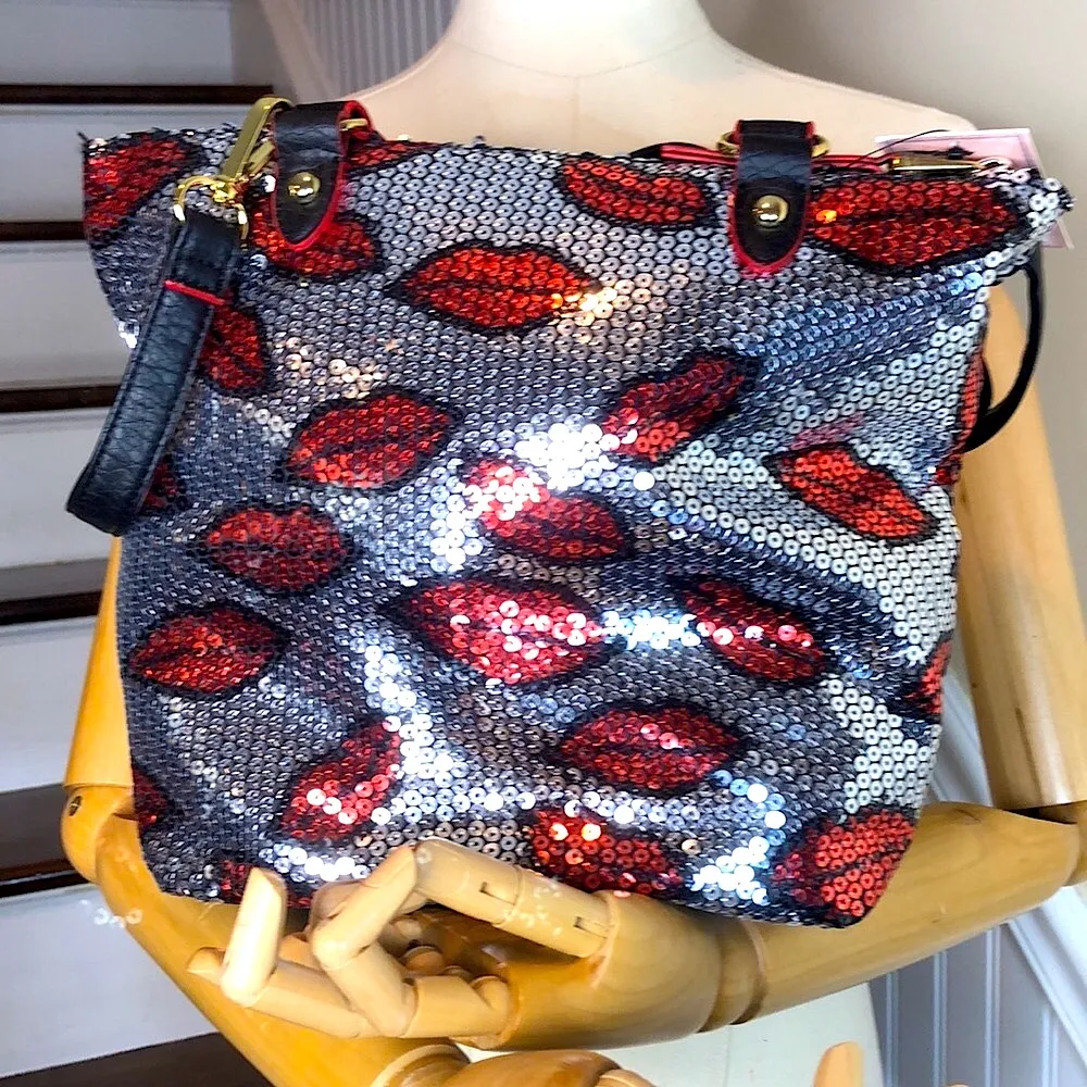 JUICY COUTURE Red Lips Lipstick Kiss Sequin Top Zip Crossbody Shoulder Bag NWT - Image 5