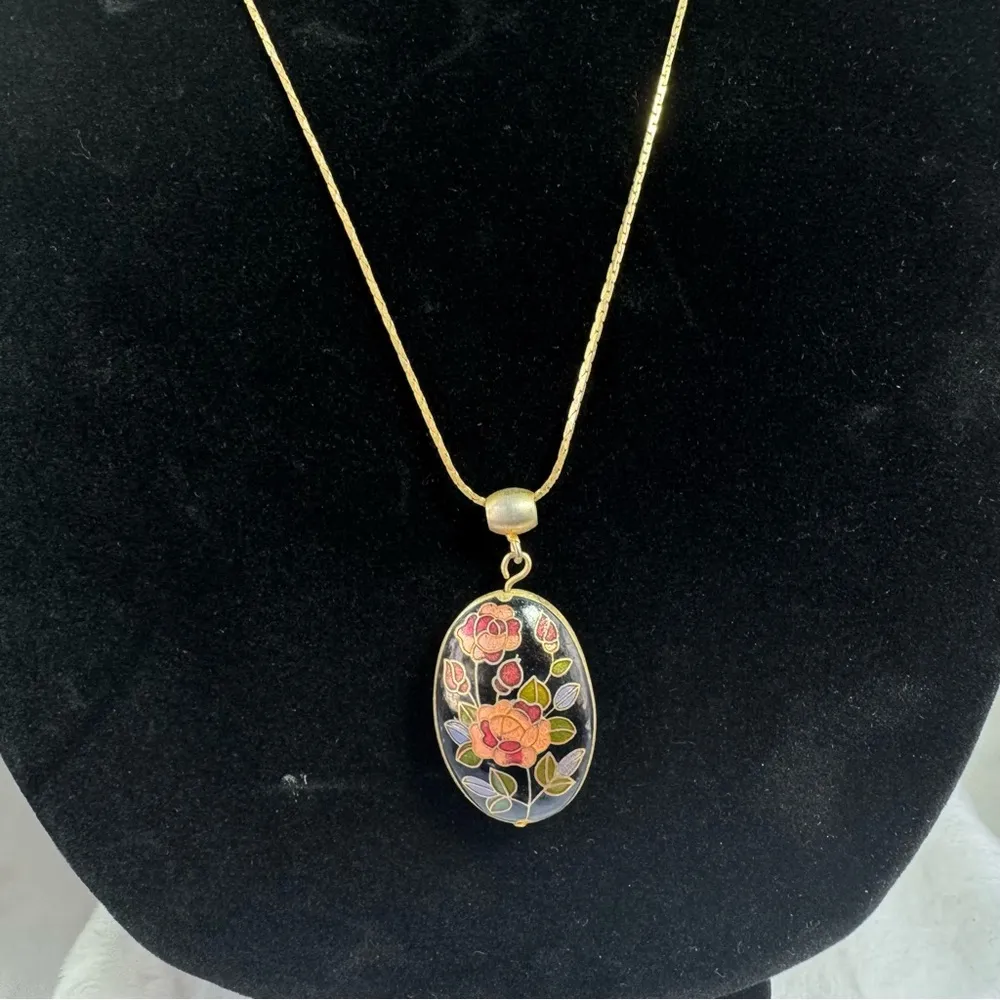 Cloisonné Pendant Floral Design 24 inch Gold Plated Chain Vintage Estate Jewelry - Image 3