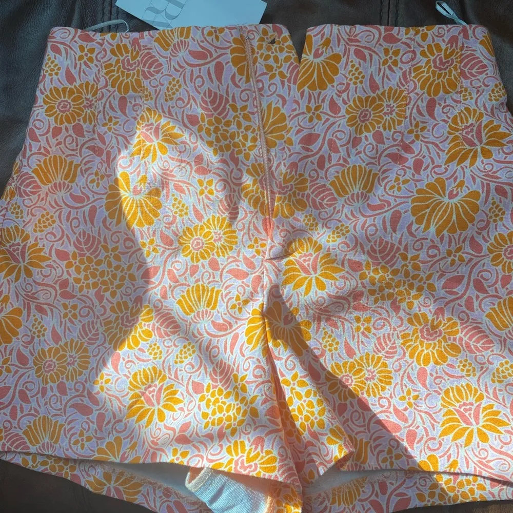 Zara floral pattern shorts - Image 3
