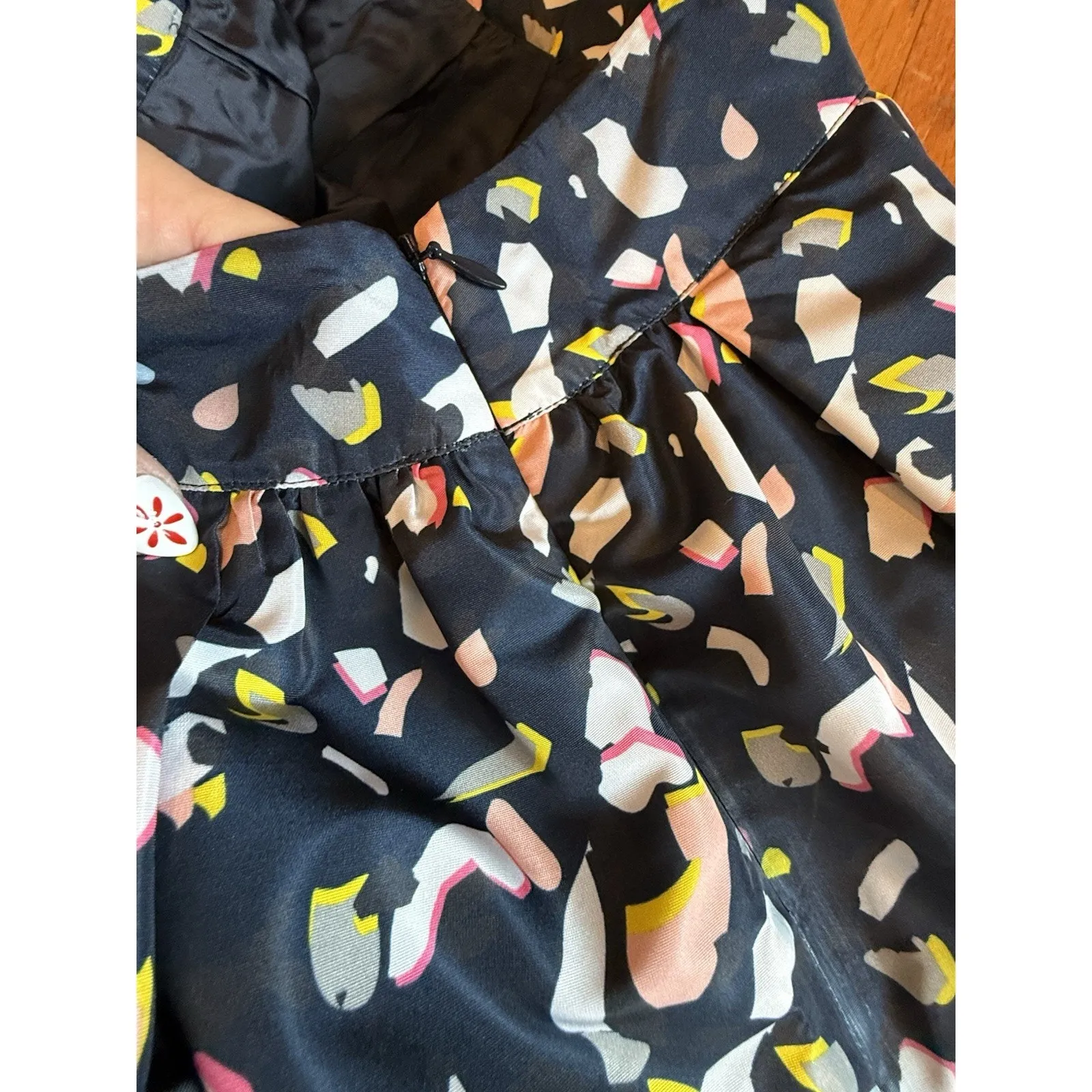 Twisty Parallel Universe Skirt Size Small Full Aline Multicolored New - Image 4