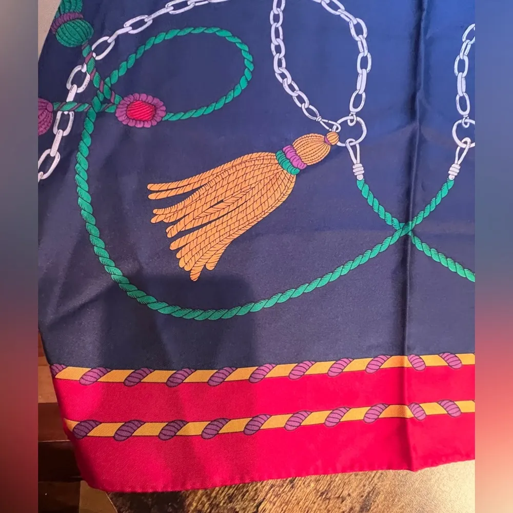 VINTAGE: Ginnie Johansen | ladies tassels & chains silk scarf. - Image 10