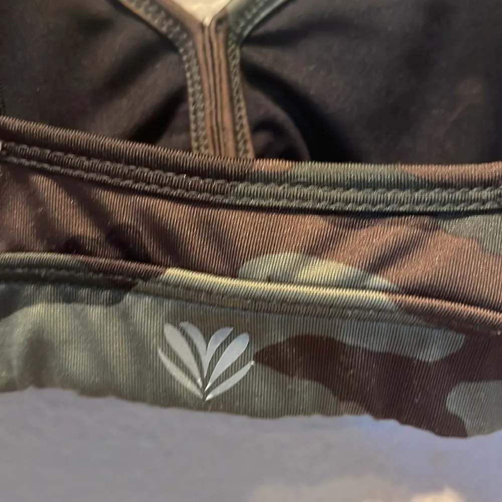 Forever 21 Camo Camouflage Sports Bra Size XS - Image 6