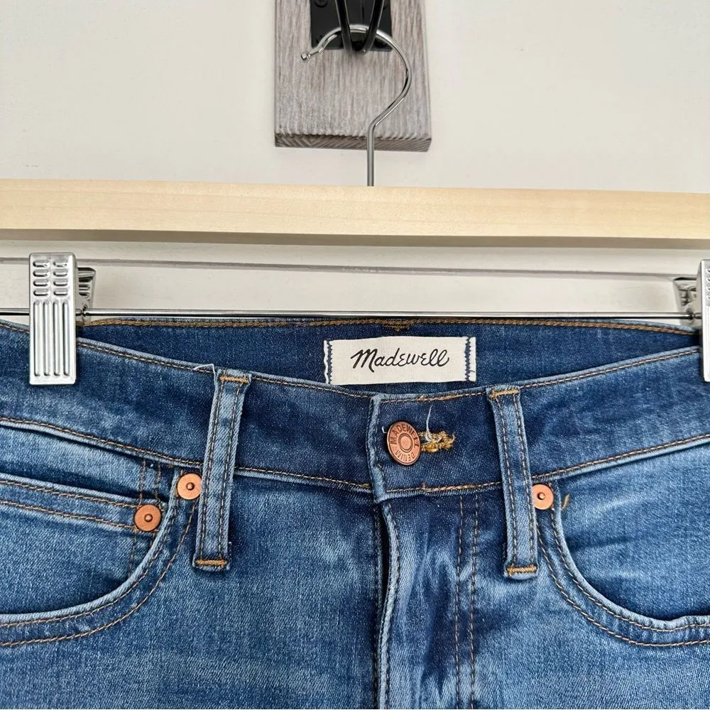 Madewell Women’s 24 Short 9” High Rise Skinny Jeans Patty Wash - Image 2