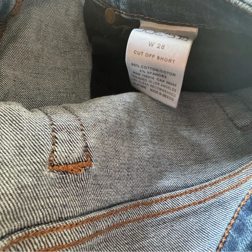 Joe's Jeans Womens Cut‎ Off Shorts Size 26 Medium Wash Frayed Raw Hem Blue - Image 4