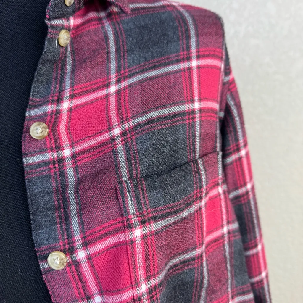 American‎ Eagle Outfitters Plaid Flannel Shirt Medium Button Up - Image 3