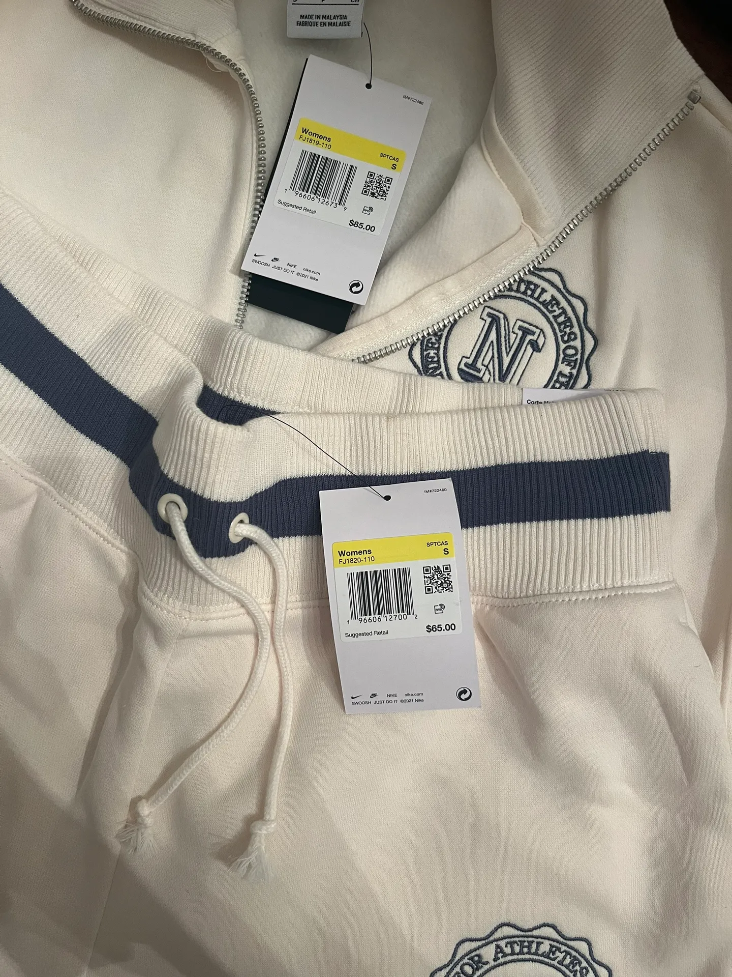 Nike Women’s Vintage Set - Image 8