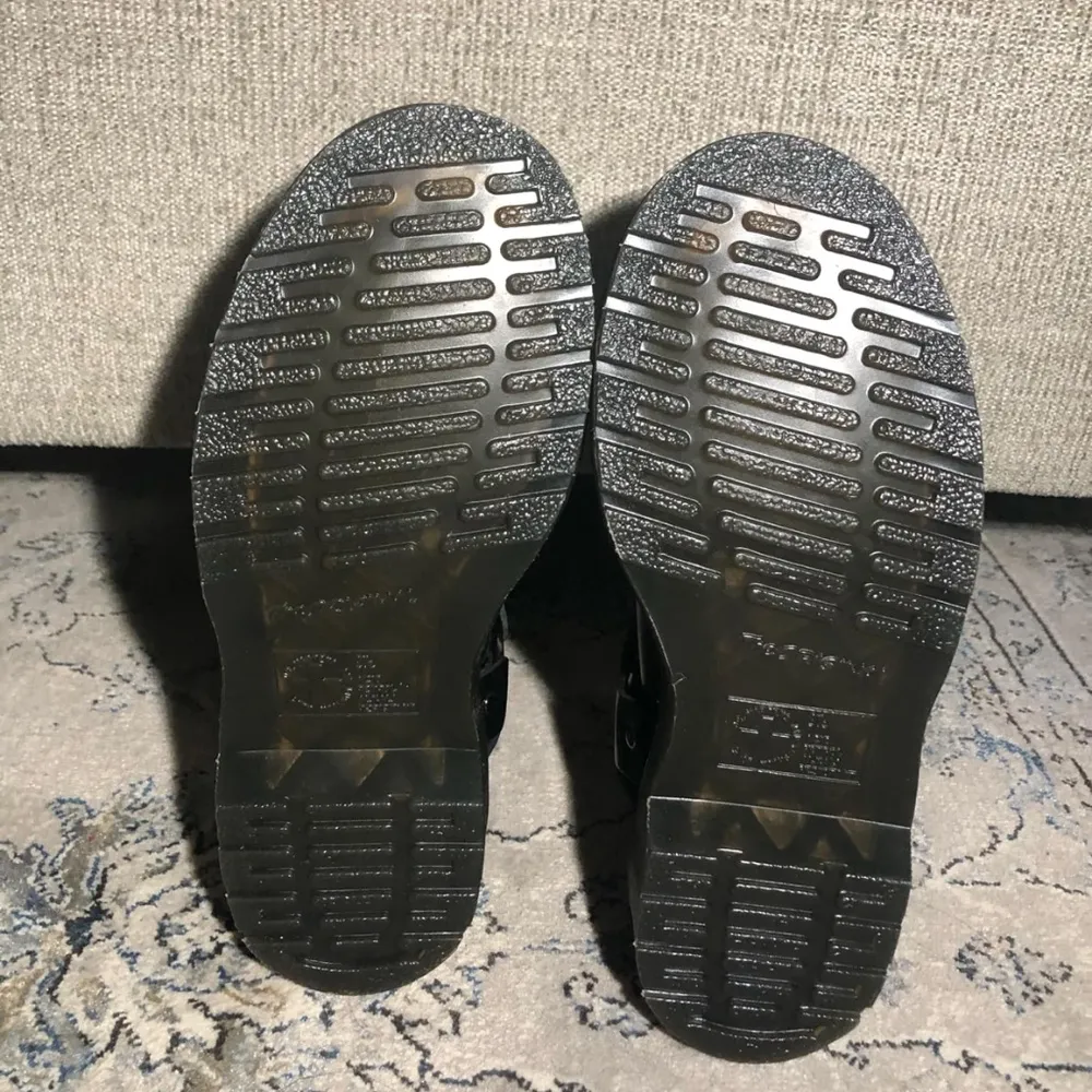 Dr. Martens Wincox Boots Black - Image 8