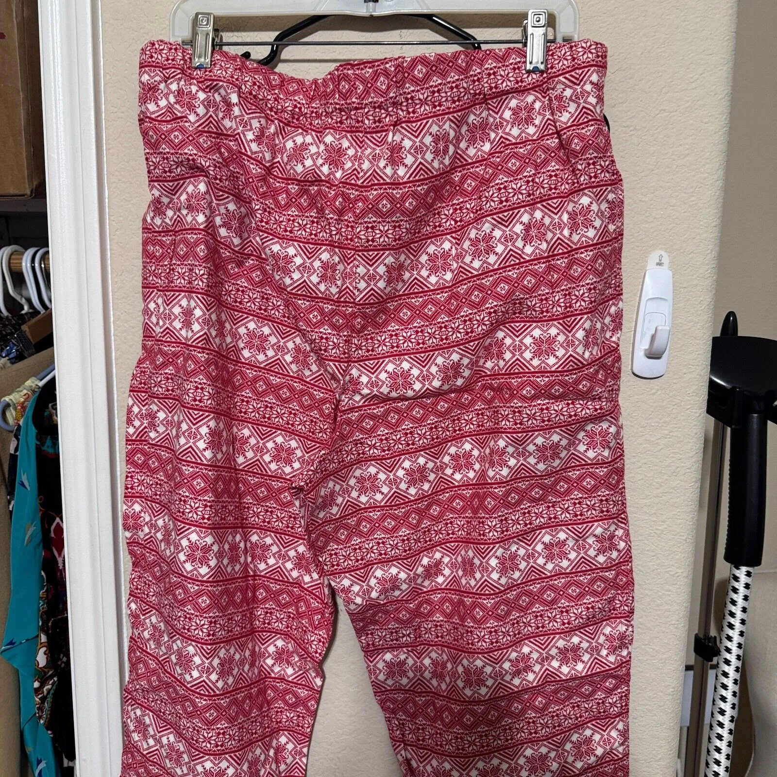 Lands' End Women's Red PJ Pants sz L 14/16 soft flannel fair isle winter pajamas - Image 4