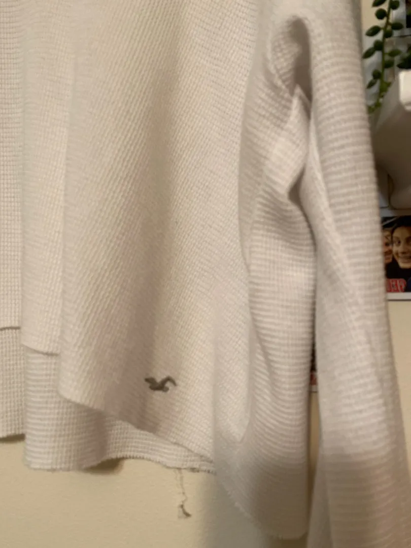 Hollister Long Sleeve - Image 2