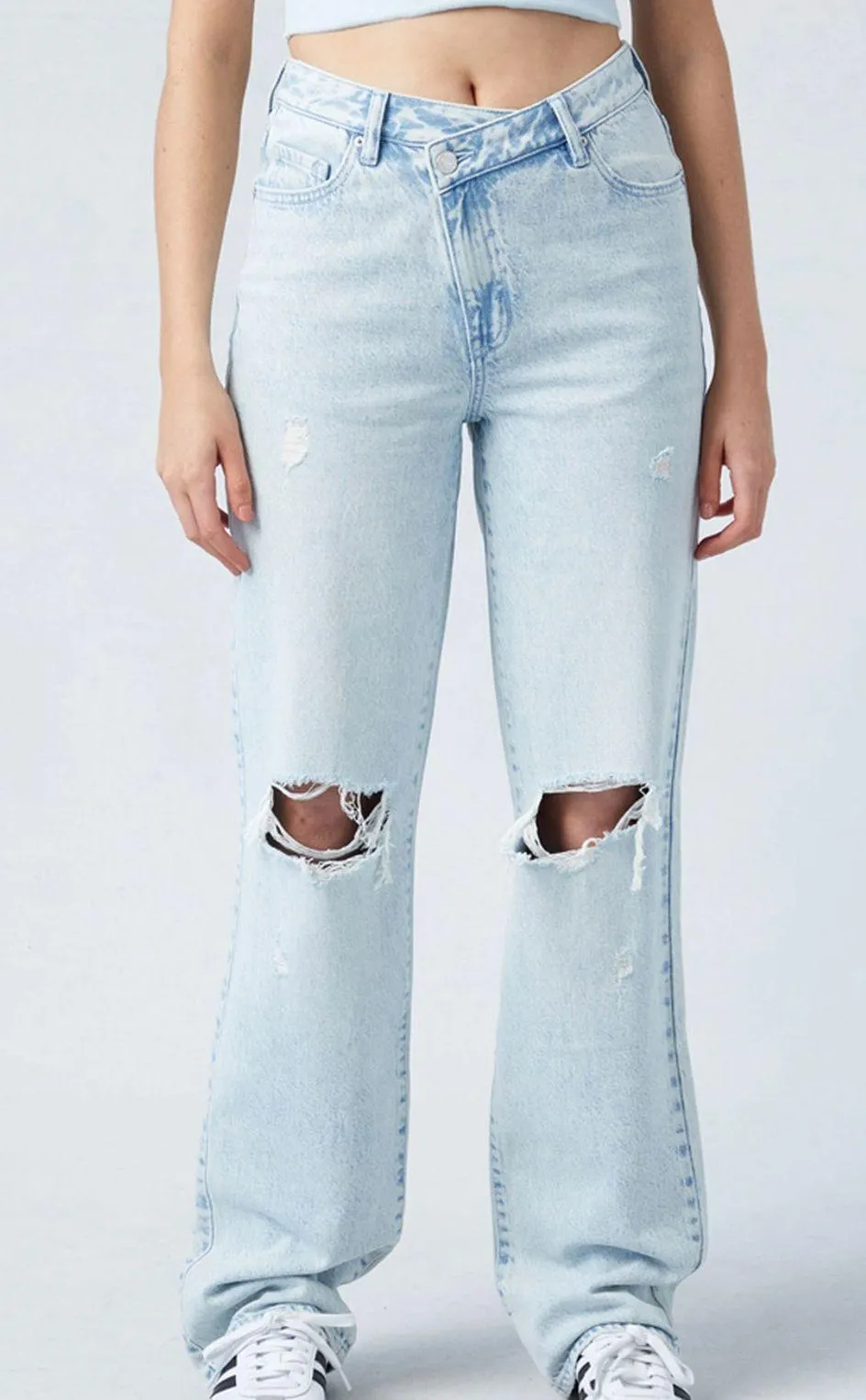 90s Boyfriend Jeans - Image 2
