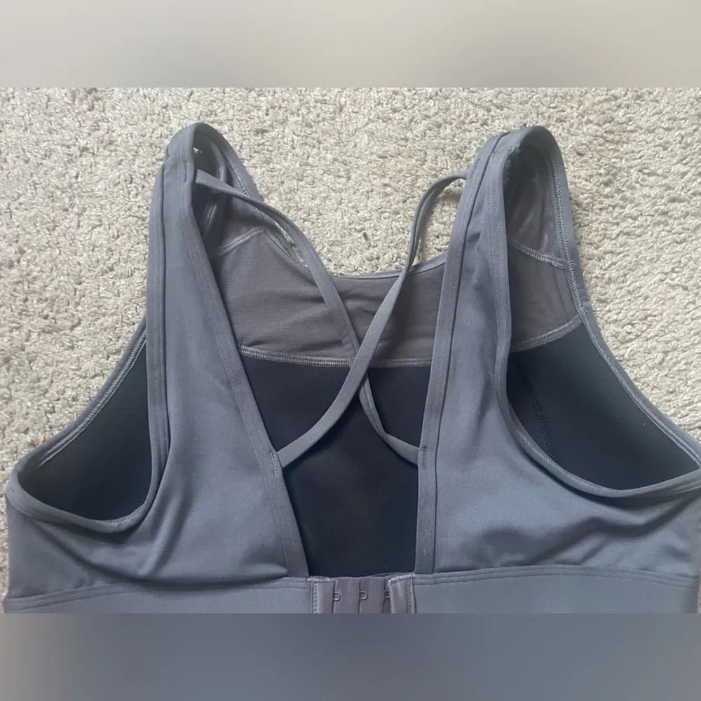 NWT Victoria’s Secret (PINK) Active Wear Padded Sports Bra - Image 7