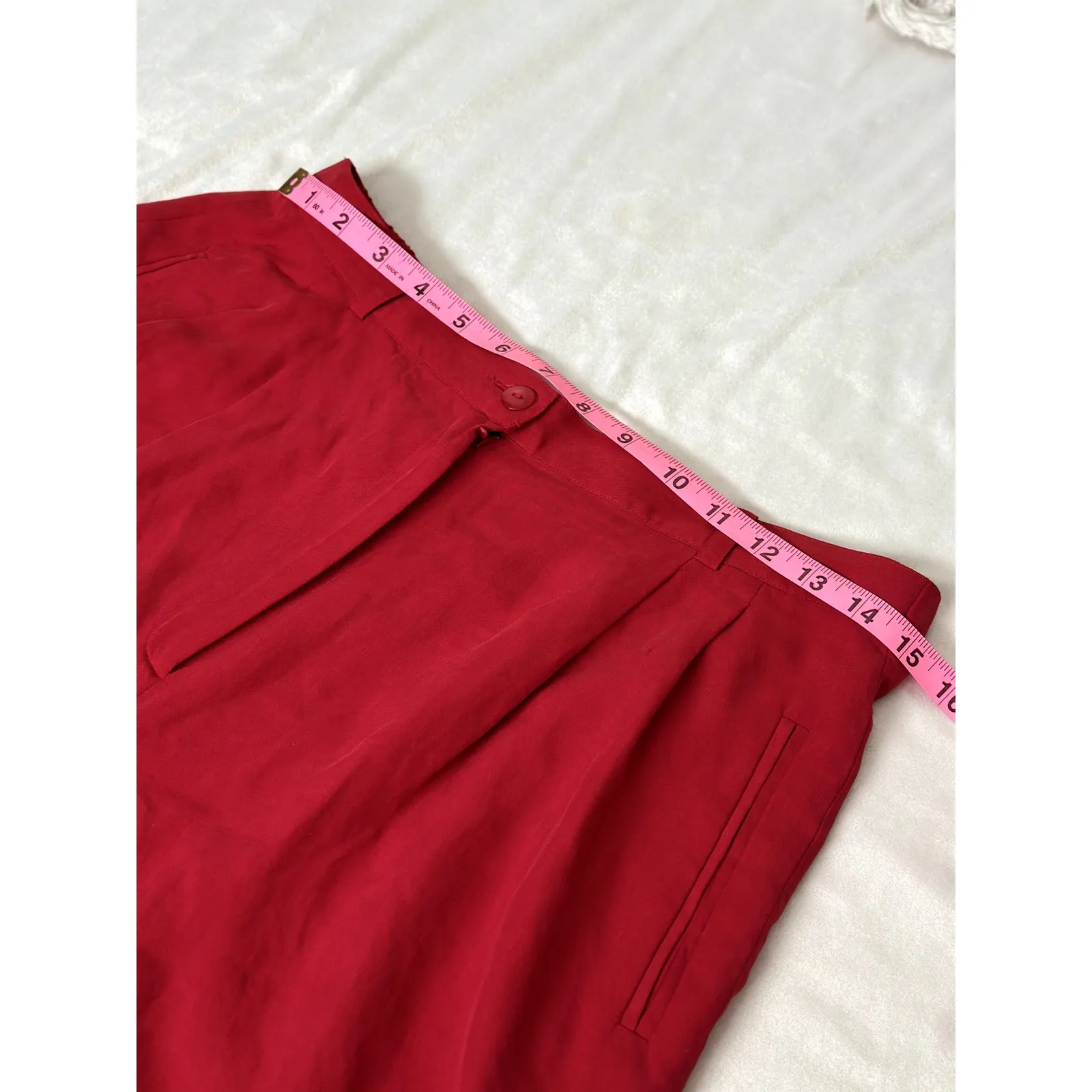 Vintage Liz Clairborne Sz 12 Cherry Red High Rise 100% Silk Casual Golf Shorts - Image 8