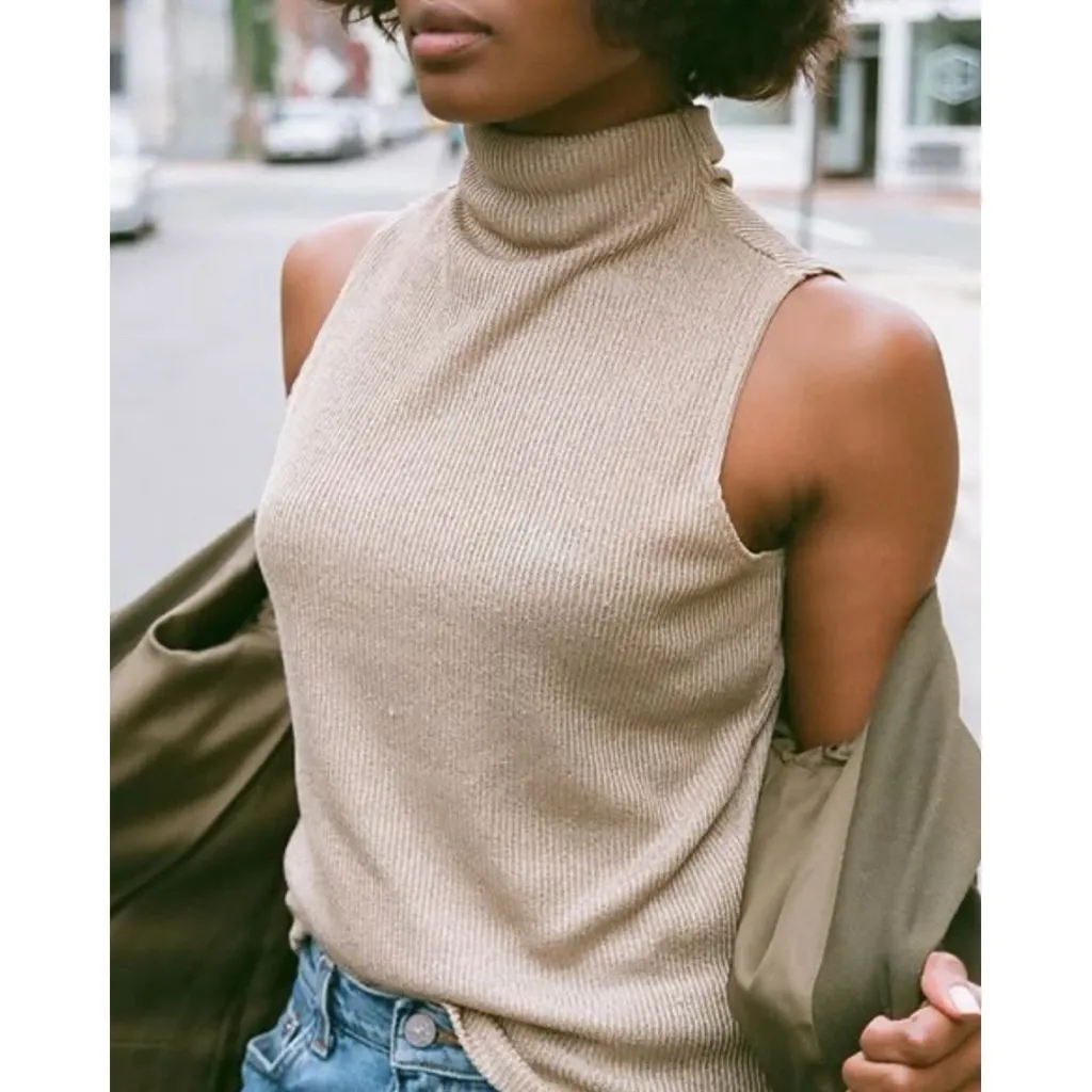 Sleeveless Turtleneck Size Medium Light Tan Ribbed Top Dana Buchman - Image 6