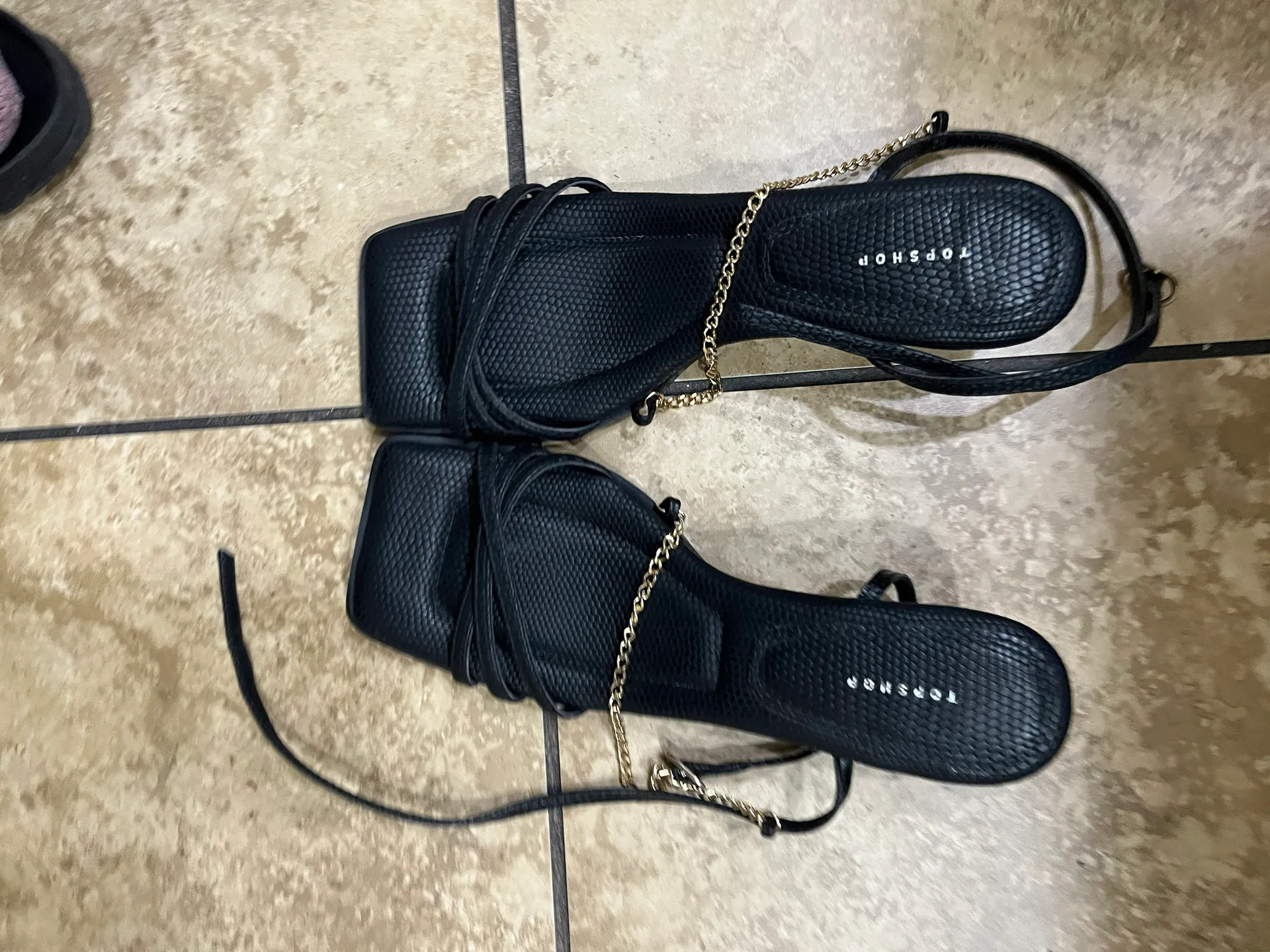 EUC black Kitten Heel Sandals Size 7 - Image 3