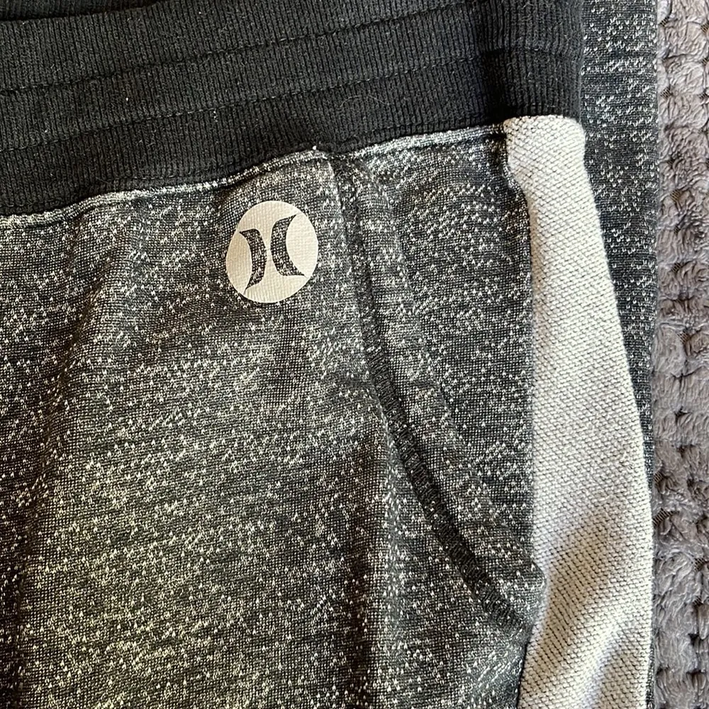 Women's Junior's HURLEY Capri Joggers Charcoal & Light Gray Size Med GUC #7228 - Image 3