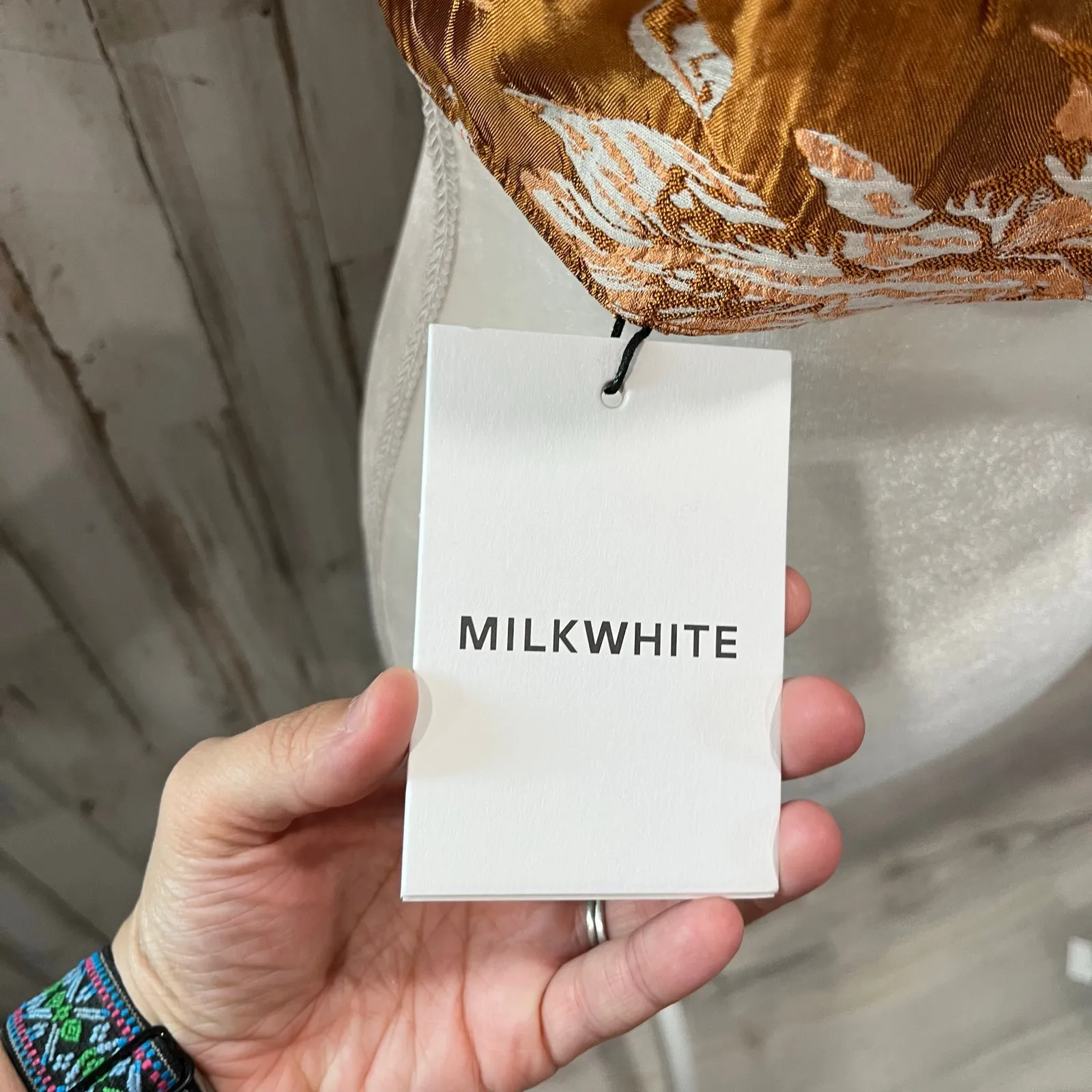 New! Milkwhite Revolve Cropped Open Back Top Burnt Orange Floral Womens Small - Image 4