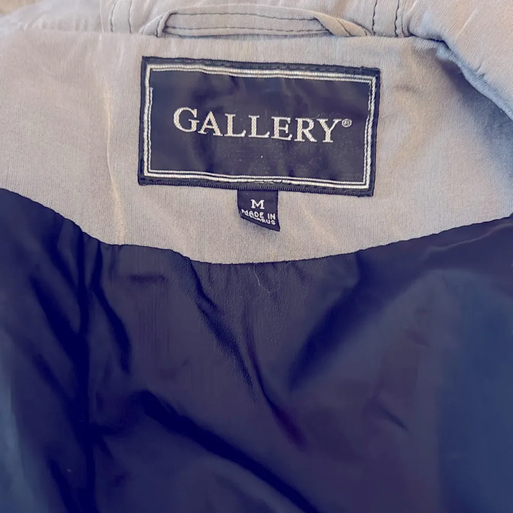 Gallery Black Hooded Utility Jacket with Cinched Adjustable Waist - Image 8