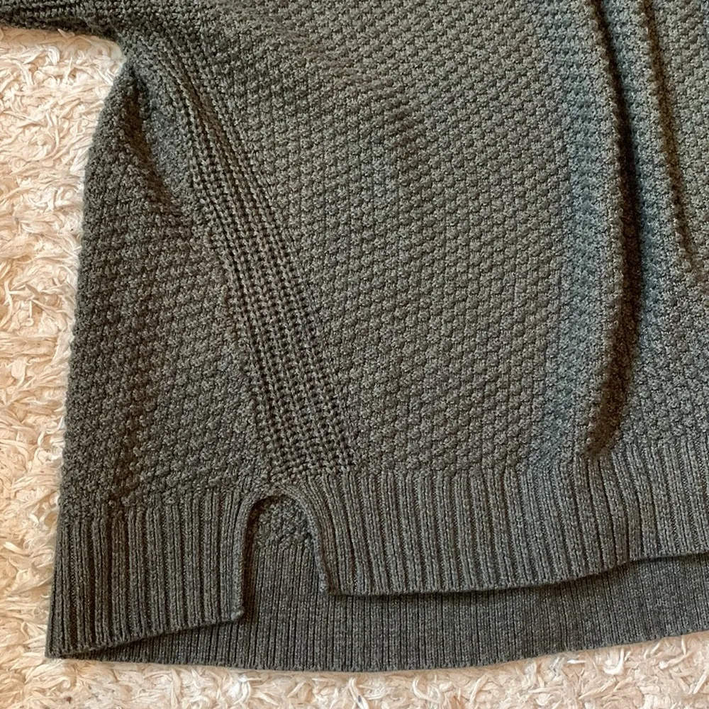 Universal Thread Forest Green Sweater - Image 4