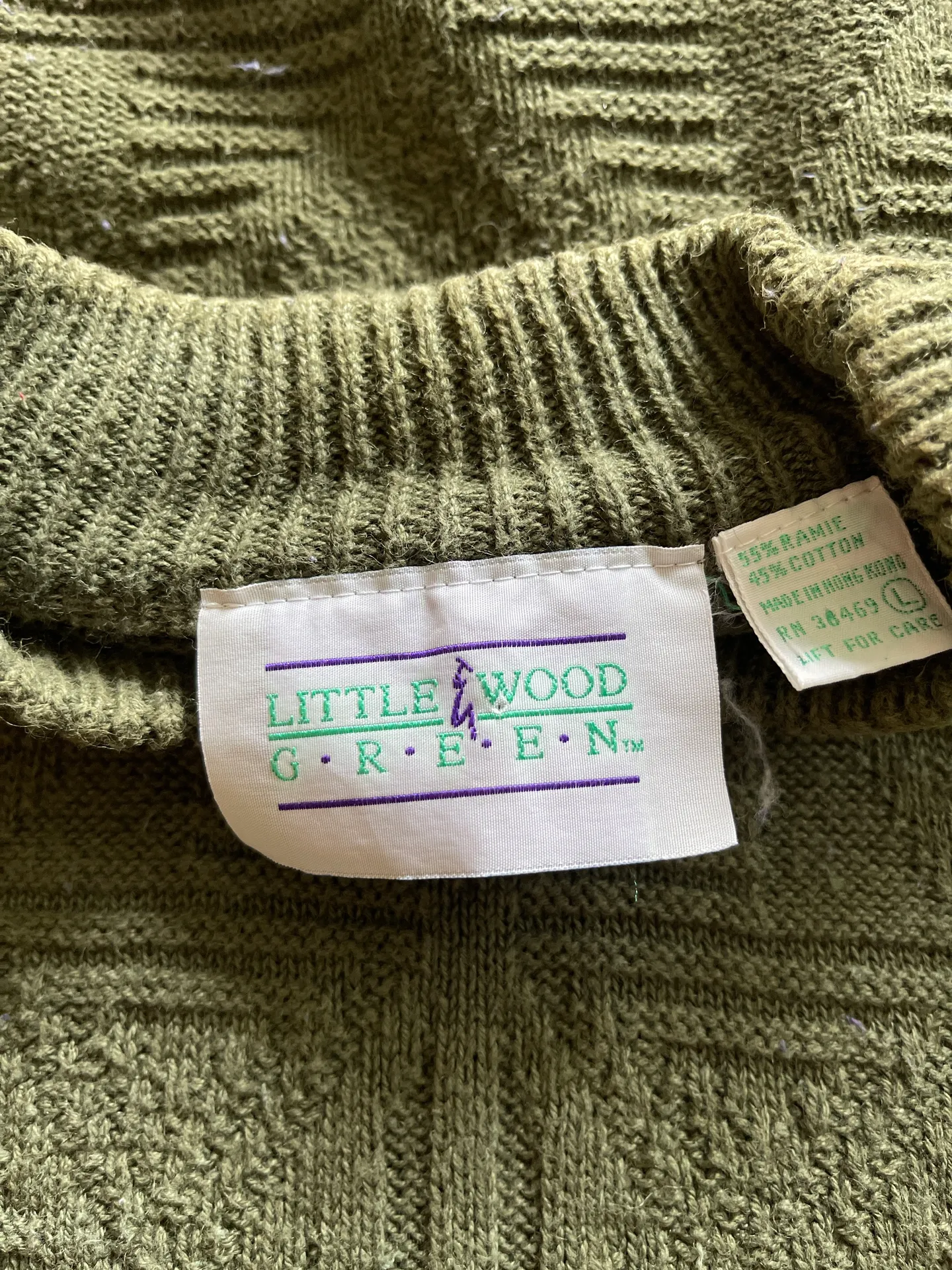 Green Sweater ❁ Size L - Image 3