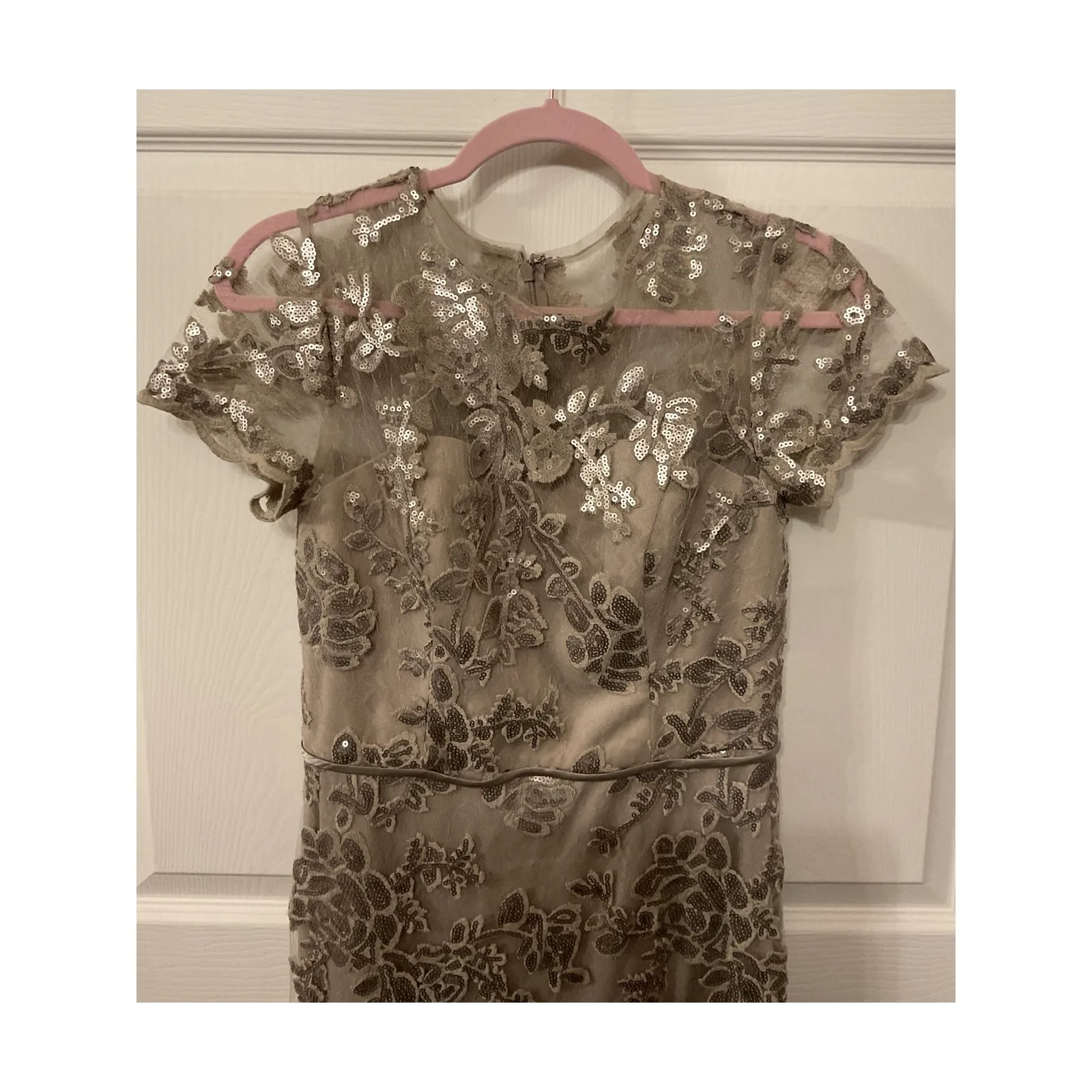 Oleg Cassini Lace Applique Cap-Sleeve Long Sheath Formal Gown in Champagne, 6 - Image 6