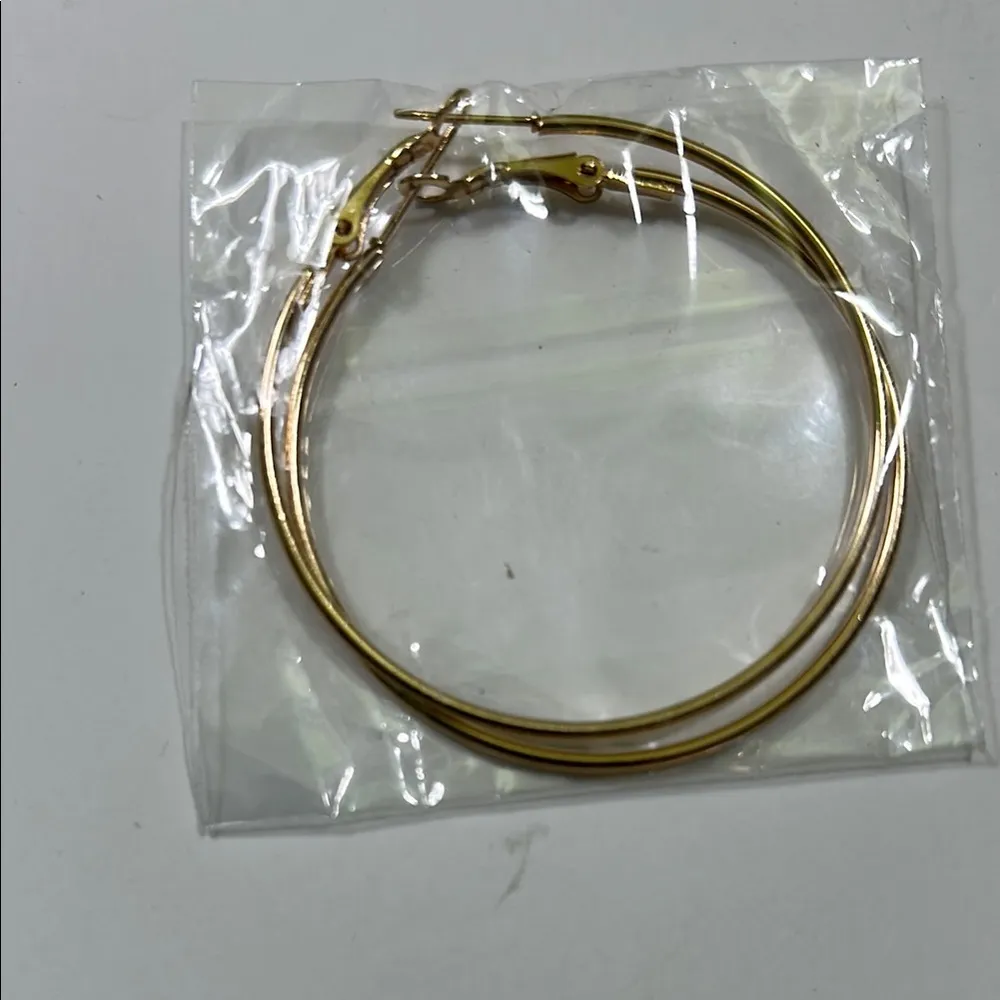 Gold Minimalist Bracelets Timeless Design - Image 6