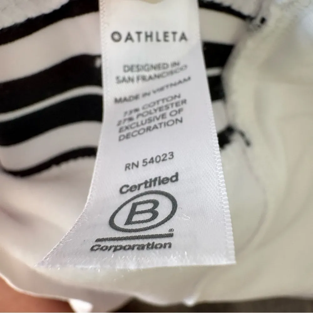 NWT  24/7 Striped Sweatshirt white black size xs - Image 5