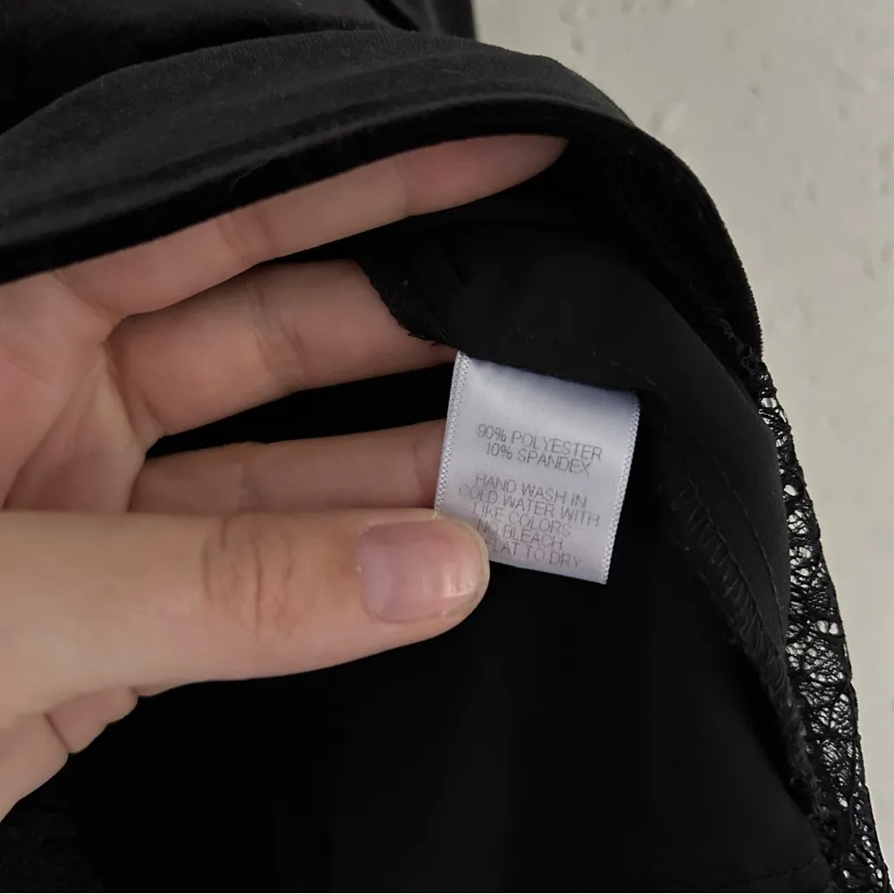 Harlowe and Graham Black Velvet Tank Top Blouse Camisole Lace Underlay Medium - Image 3