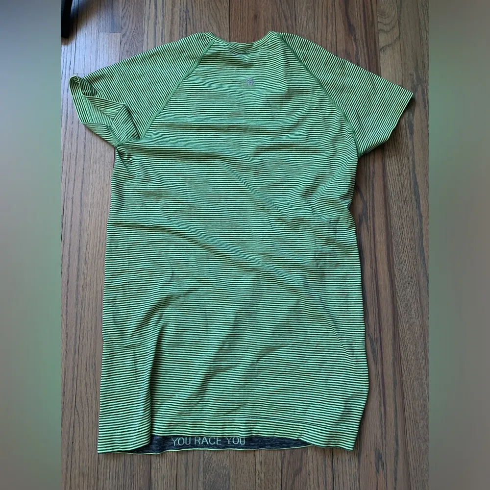 Lululemon swiftly tech 10 tee - Image 4