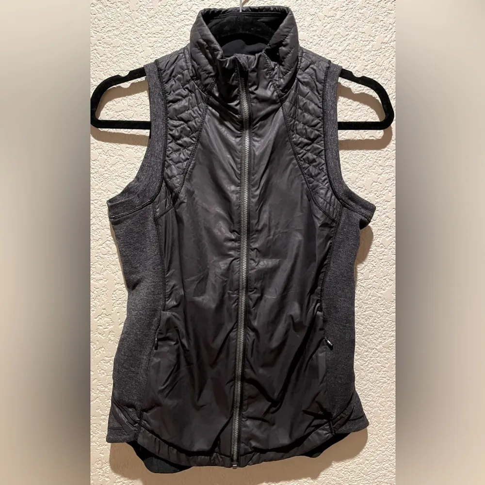 Lululemon Rebel Runner Vest Embossed Black Size 6 - Image 9