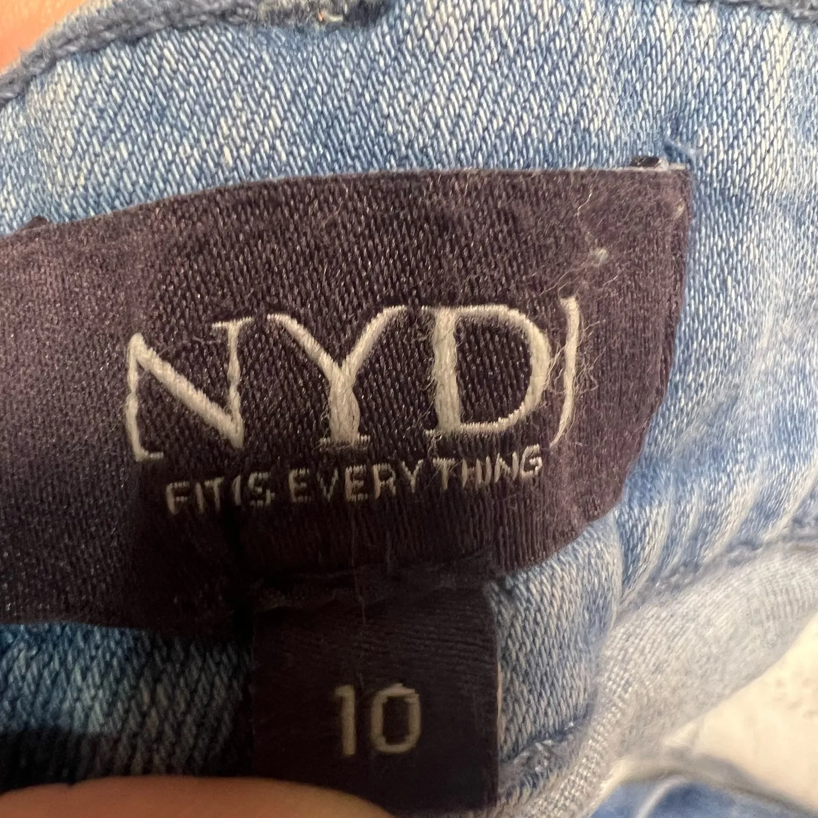 NWT NYDJ Marlin Straight Crop With Fray Bell Isle Lift X Tuck Size 10 - Image 8