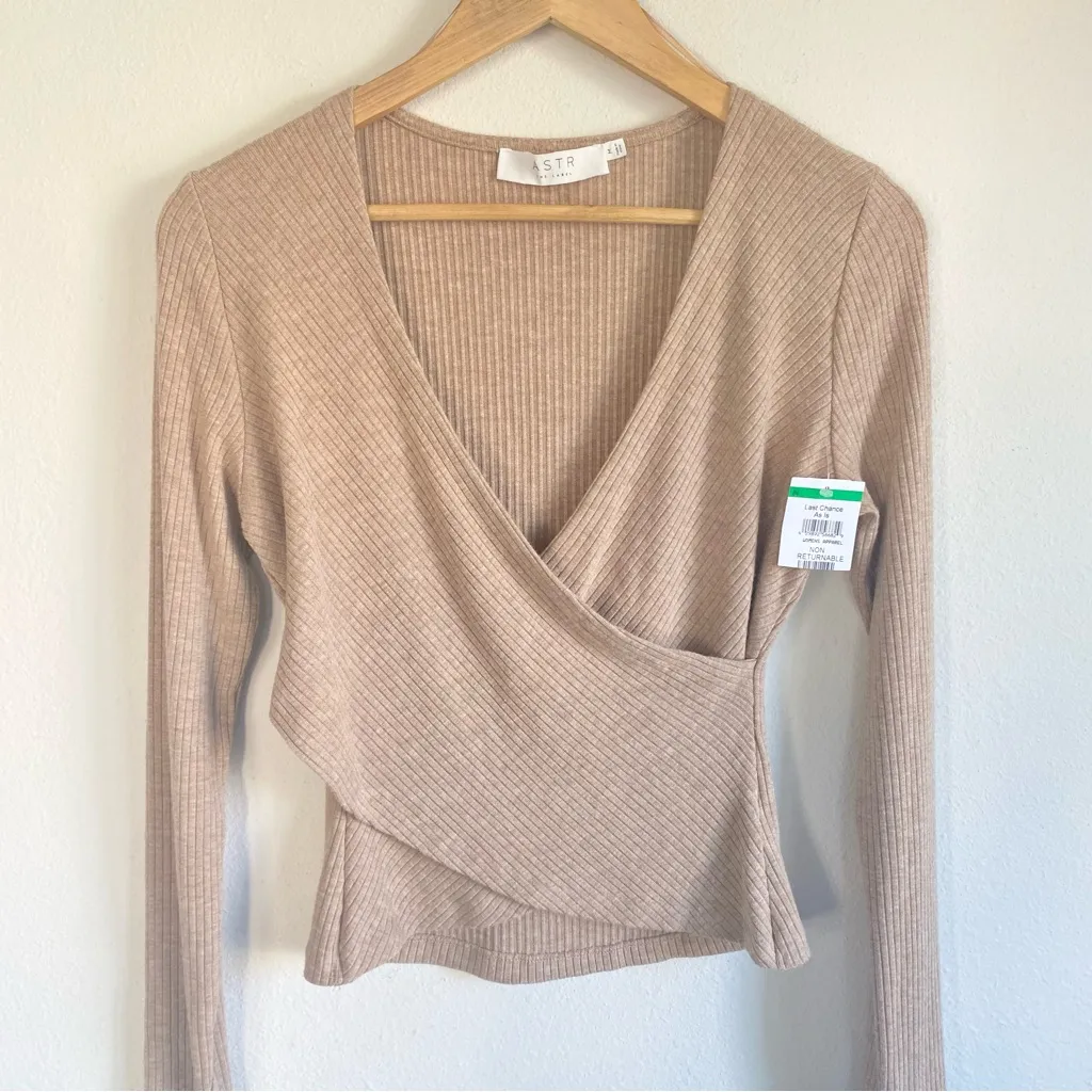 ASTR the Label Ribbed Surplice Faux Wrap Long Sleeve Sweater Sand Medium NWT - Image 2